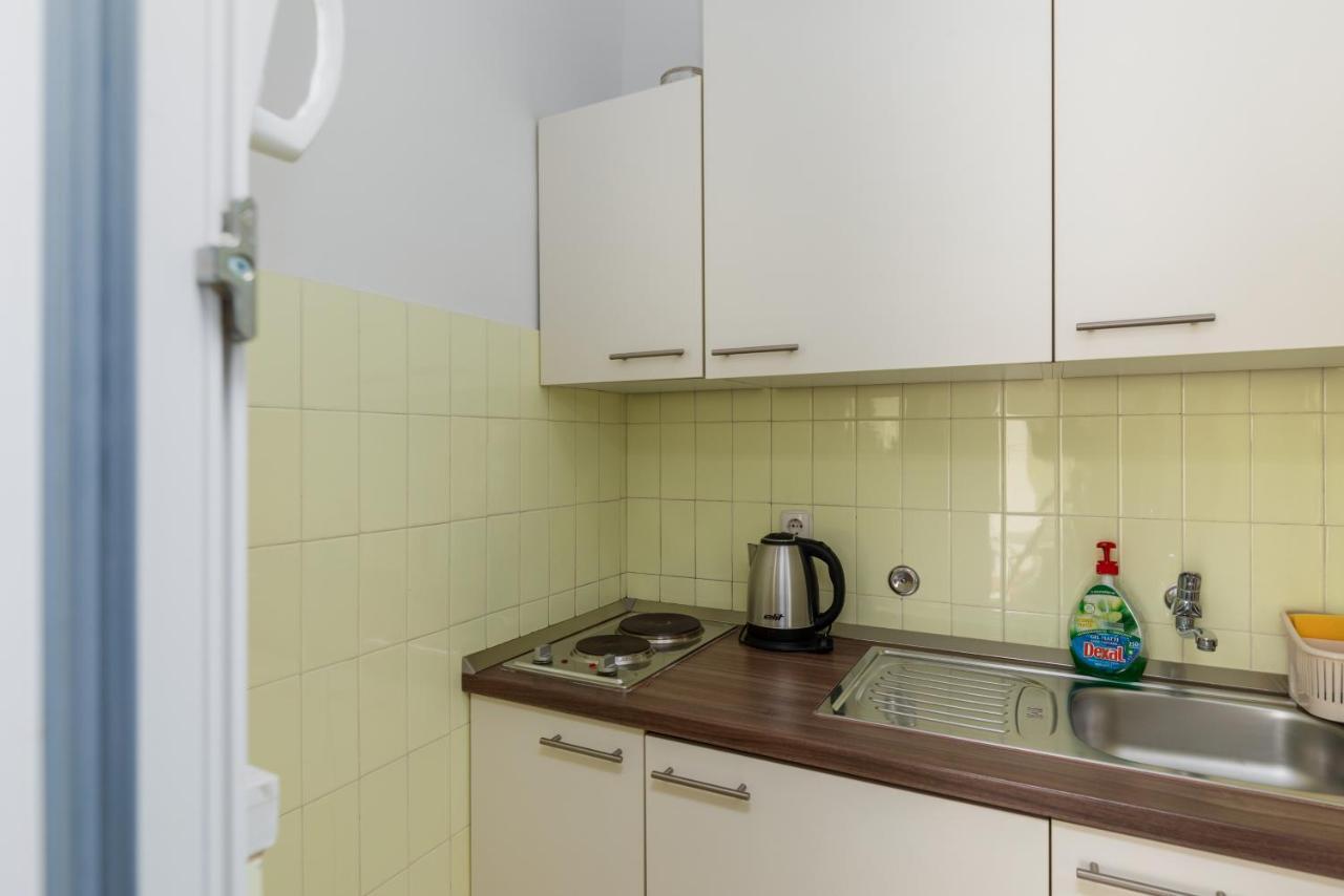 Apartments With A Parking Space Omis - 2745 Luaran gambar